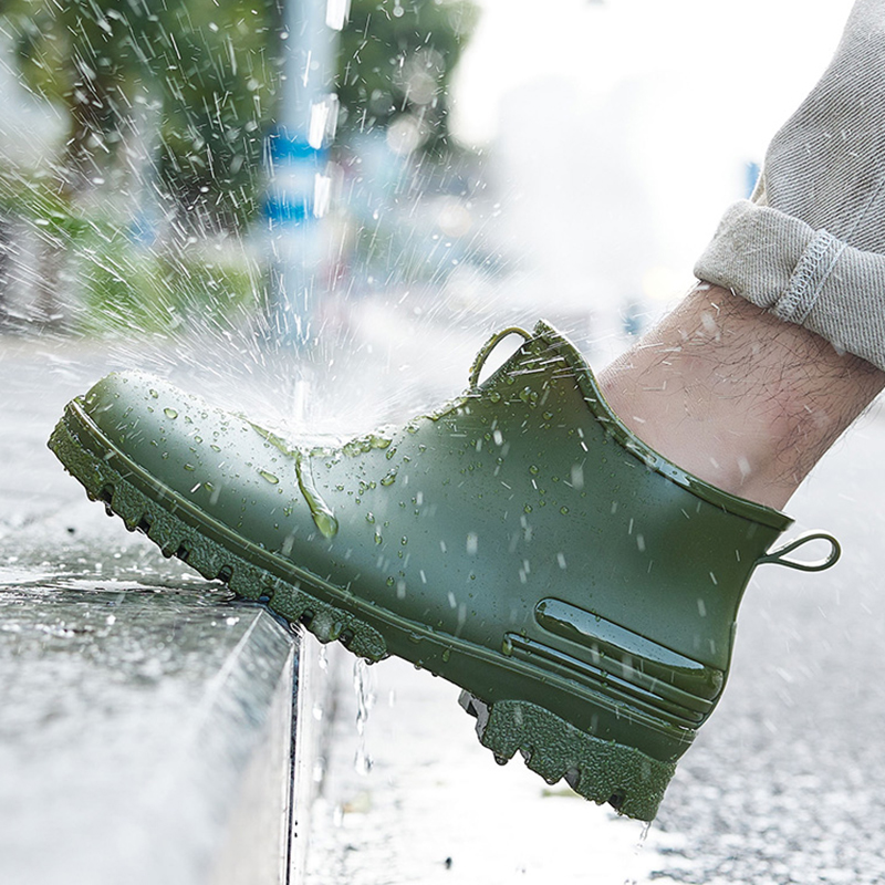 Fishing Boots - รองเท้าตกปลาน้ำหนักเบากันลื่นของผู้ชายรองเท้ากันลื่นกลางแจ้งรองเท้าสำหรับผู้ชายกลางแจ้งพื้นรองเท้าบูทหน้าฝนผู้ชายแฟชั่นใหม่